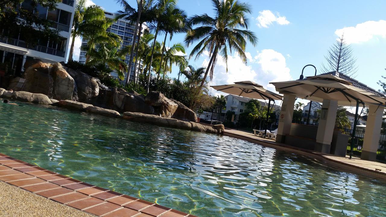 Paradise Island Resort Gold Coast Exterior photo